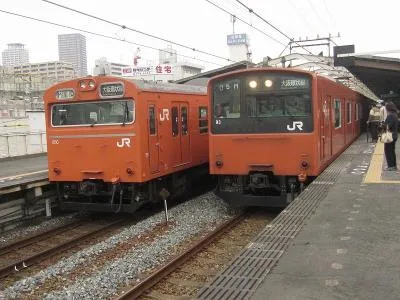 103系と201系