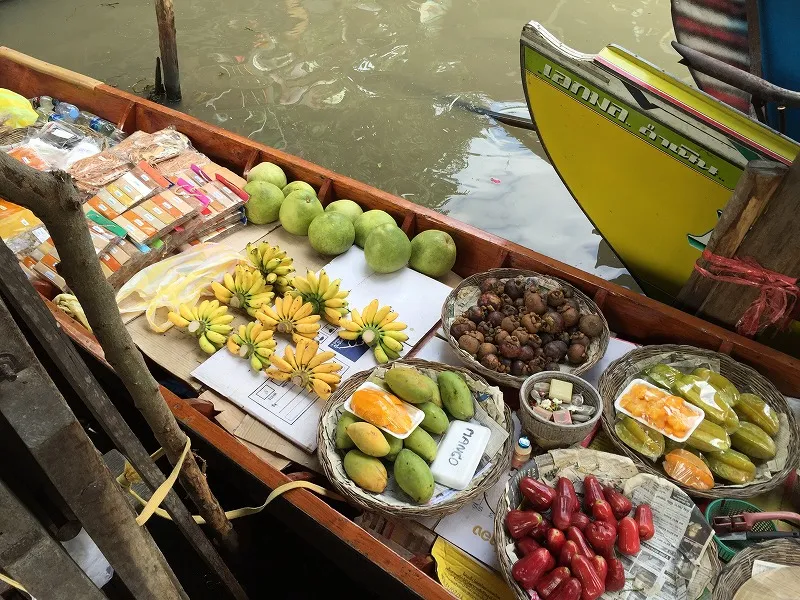 タイの水上マーケット