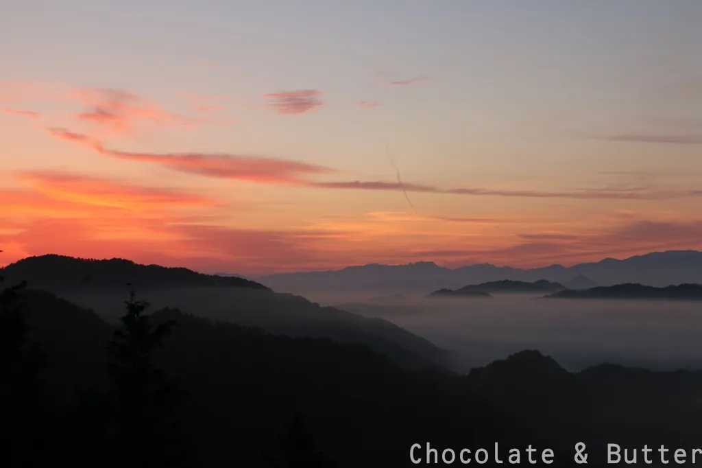野迫川村雲海朝焼け